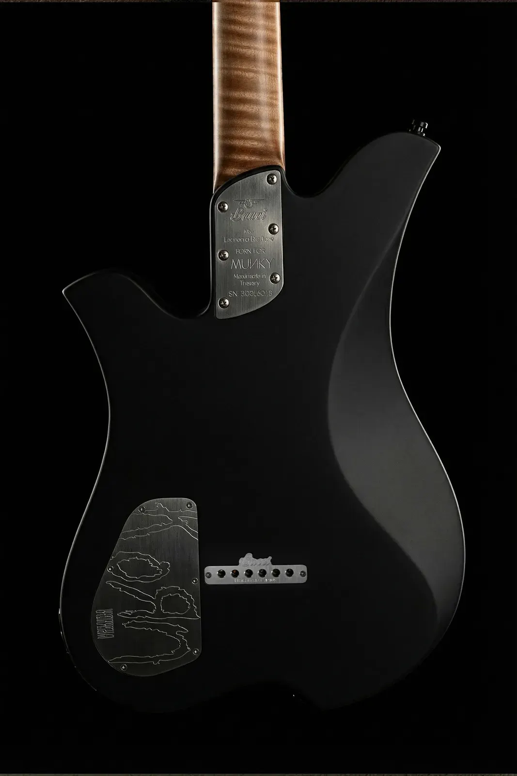 Munky's Officina baritone, KORN
