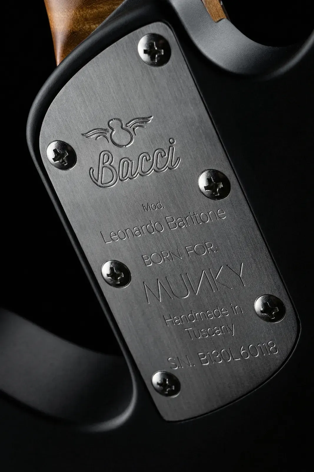 Munky's Officina baritone, KORN